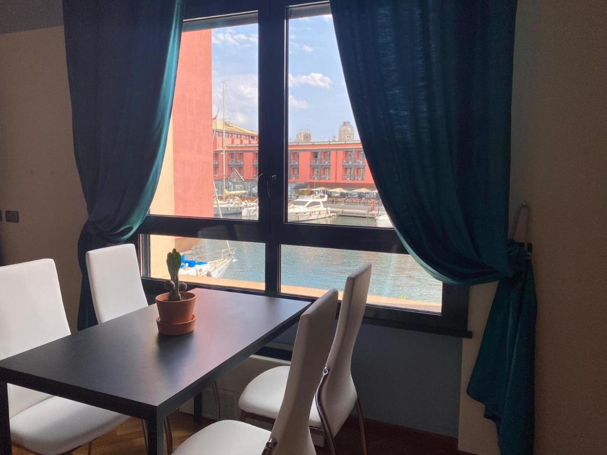 Le Finestre Sull'Acquario Appartement Genua Buitenkant foto